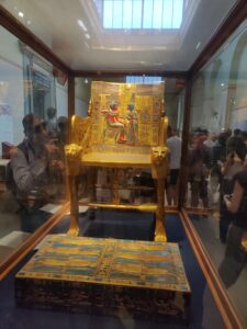 Golden Throne of Tutankhamun was found in his burial chamber by archaeologist Howard Carter in 1922